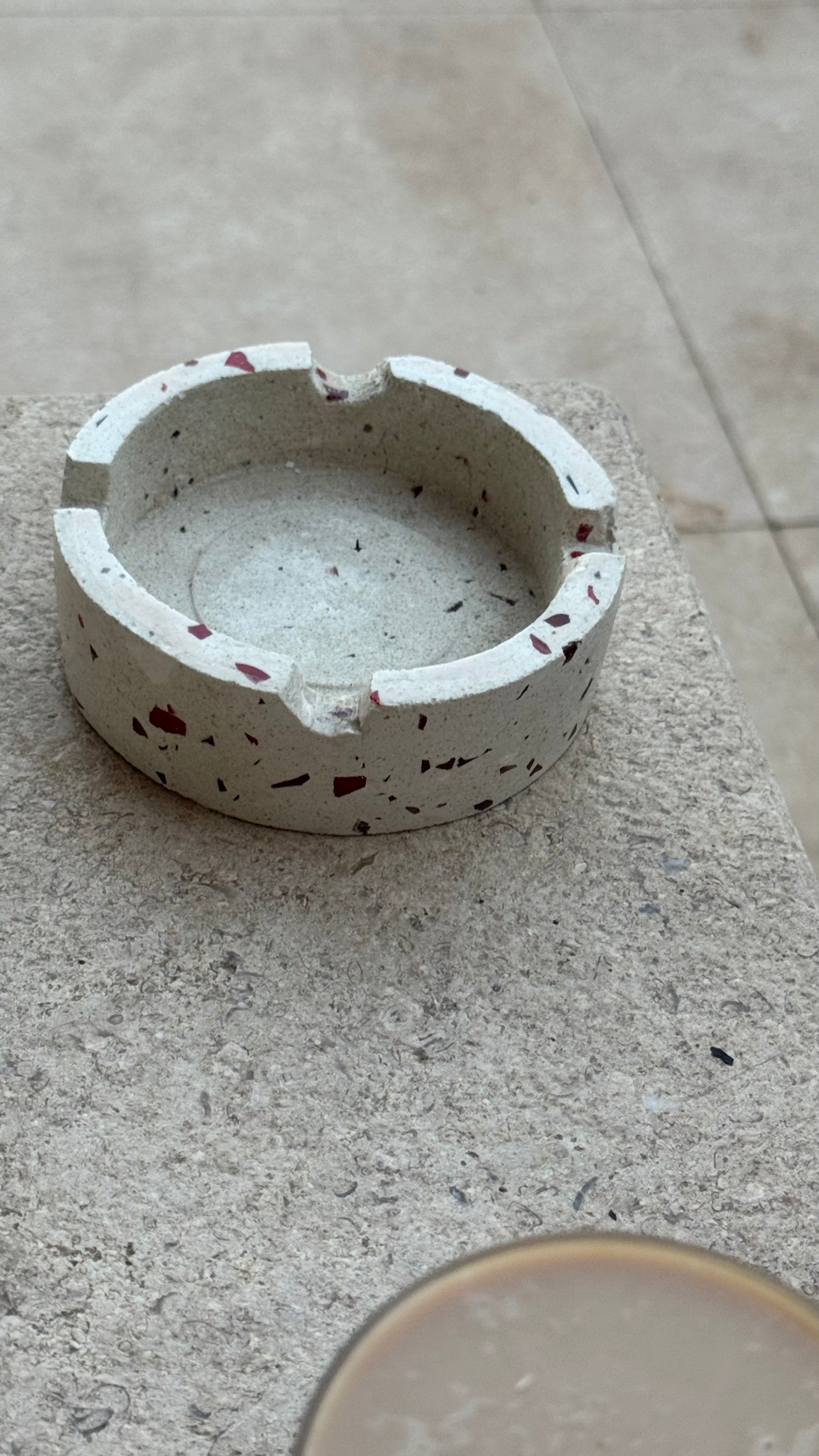 Round Ashtray