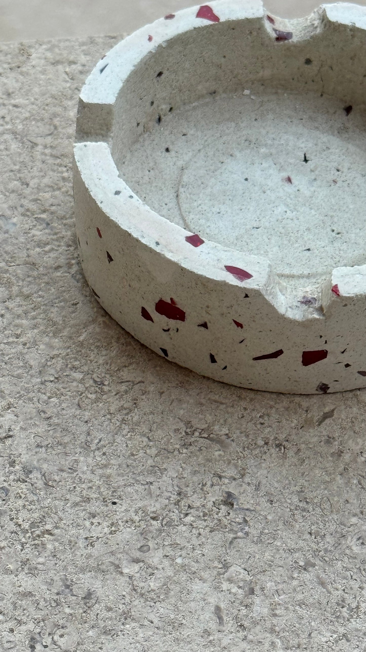 Round Ashtray