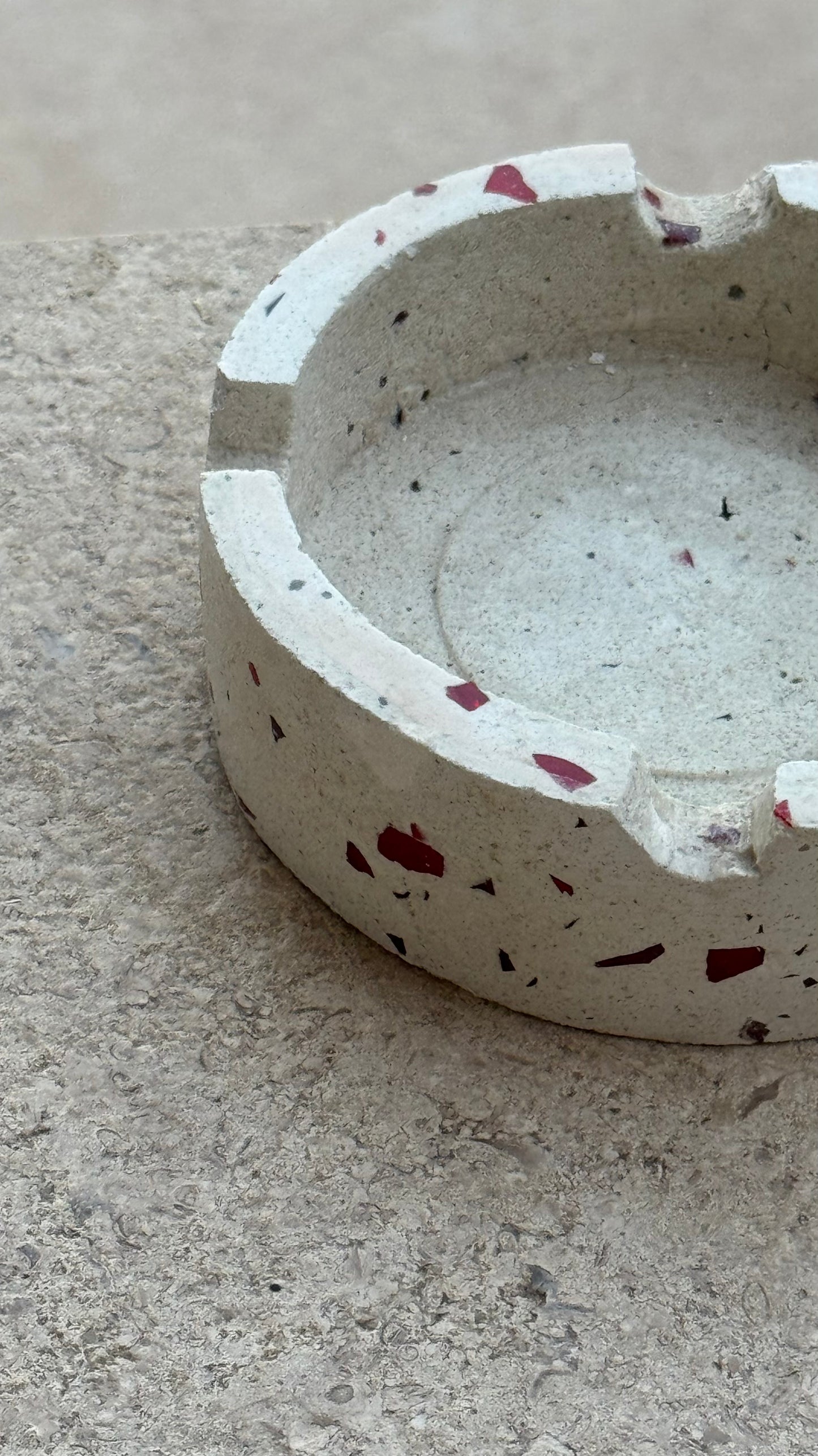 Round Ashtray